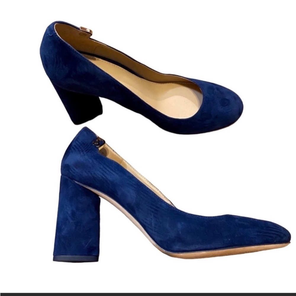 TORY BURCH Elizabeth Pumps Size 8M navy blue suede chunk heels gold shoes 👠 💗